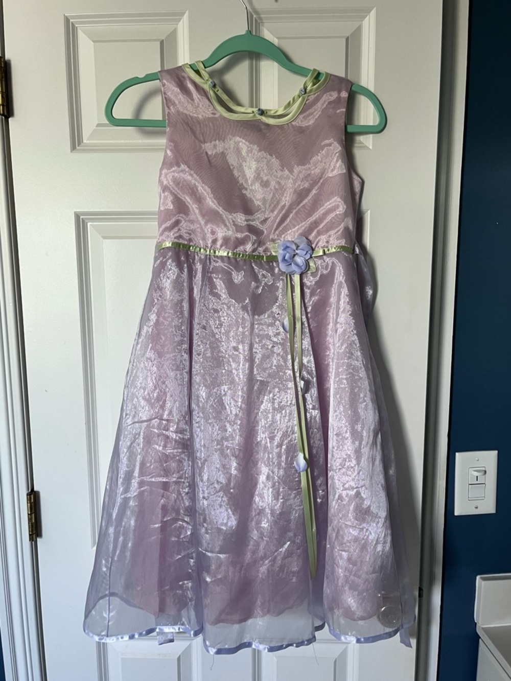 Little girl’s dress, lilac color with green and floral details, sz 12